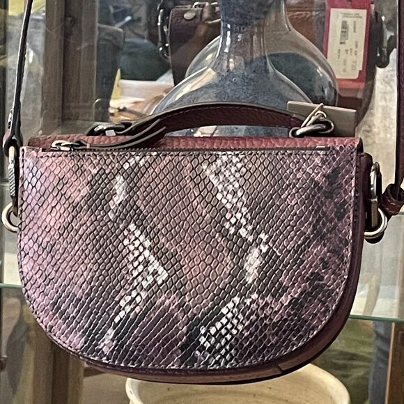 NWT $189 VINCE CAMUTO Pebble Leather Aleki Snakeskin Crossbody Purse - Picture 1 of 9